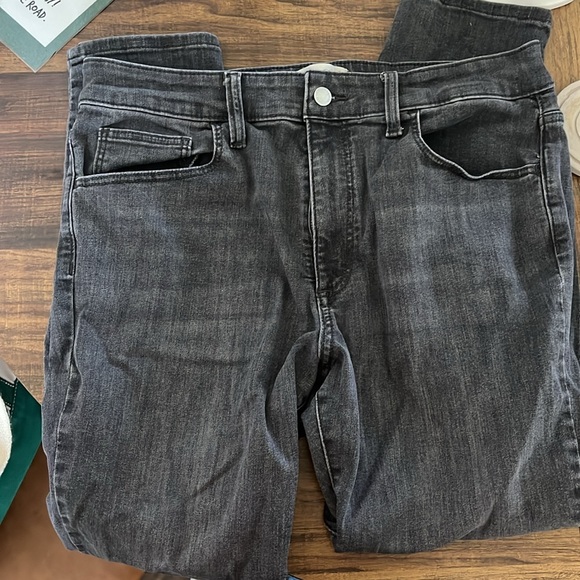 Black high rise skinny jeans - Picture 2 of 3